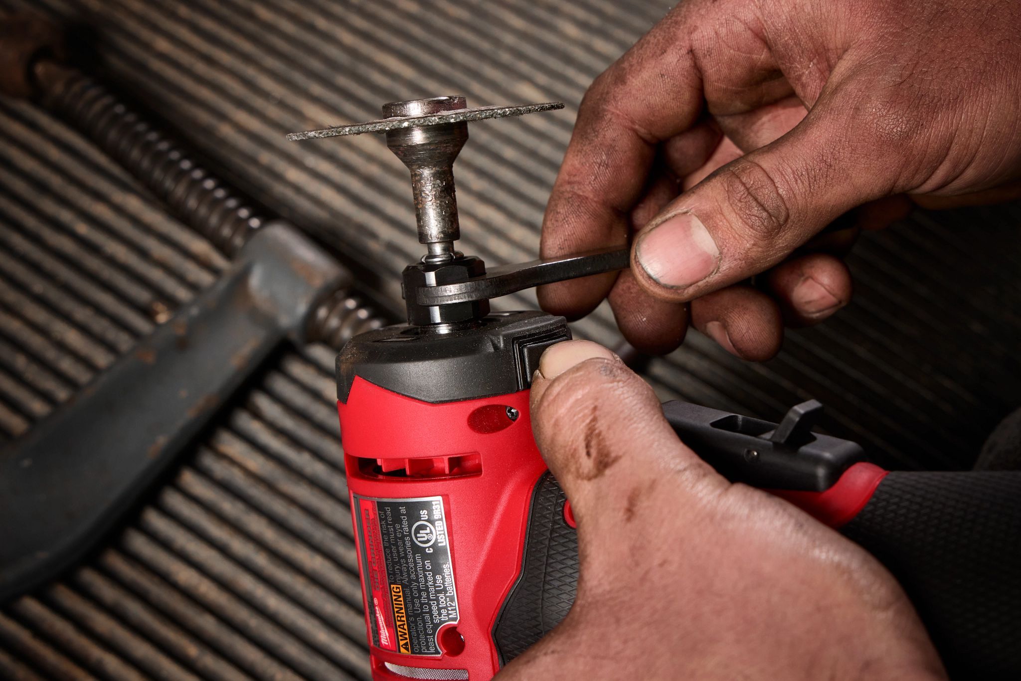 Milwaukee M12 FDGA2-0
