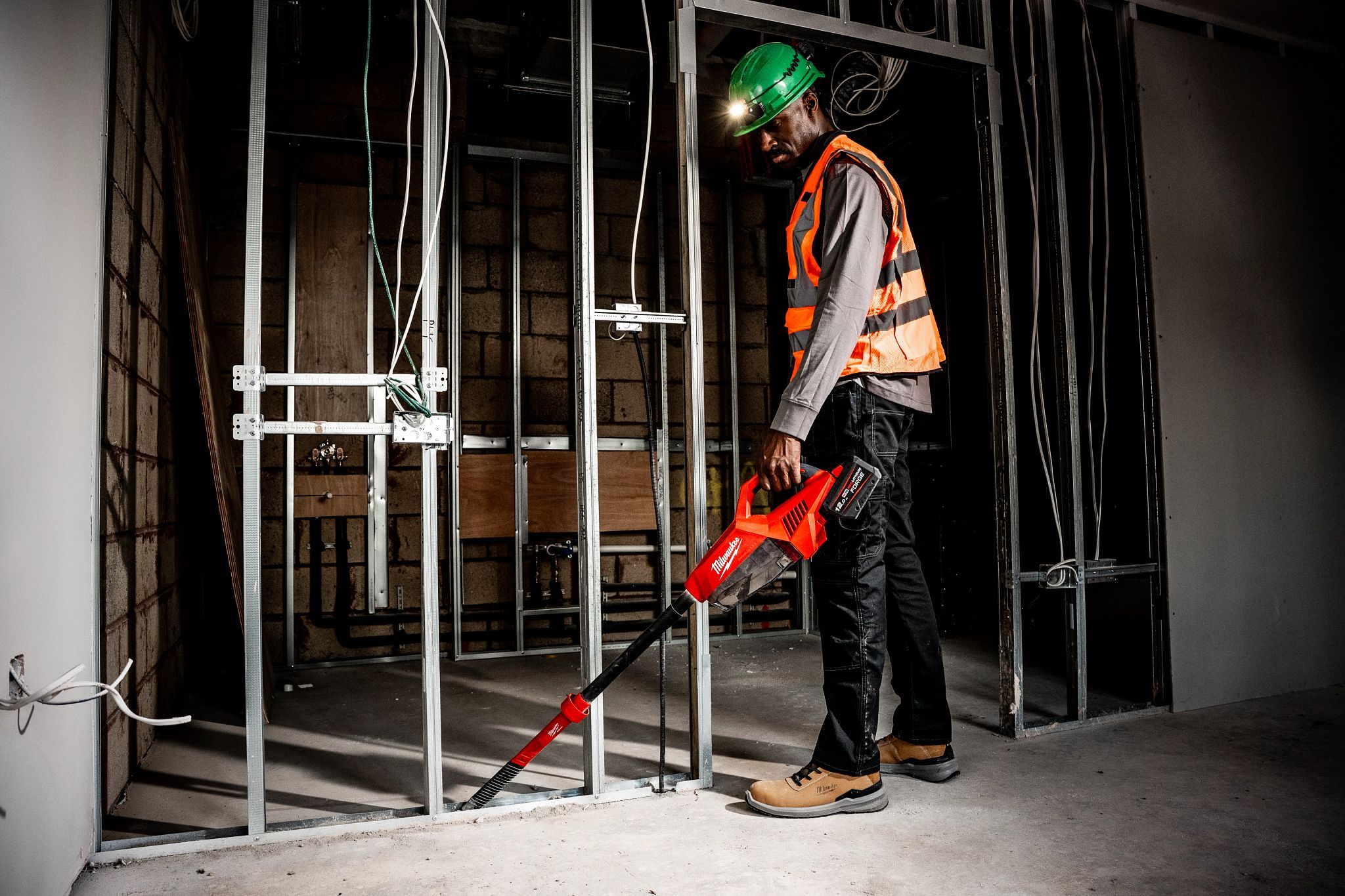 Milwaukee M18 BLCV2-0