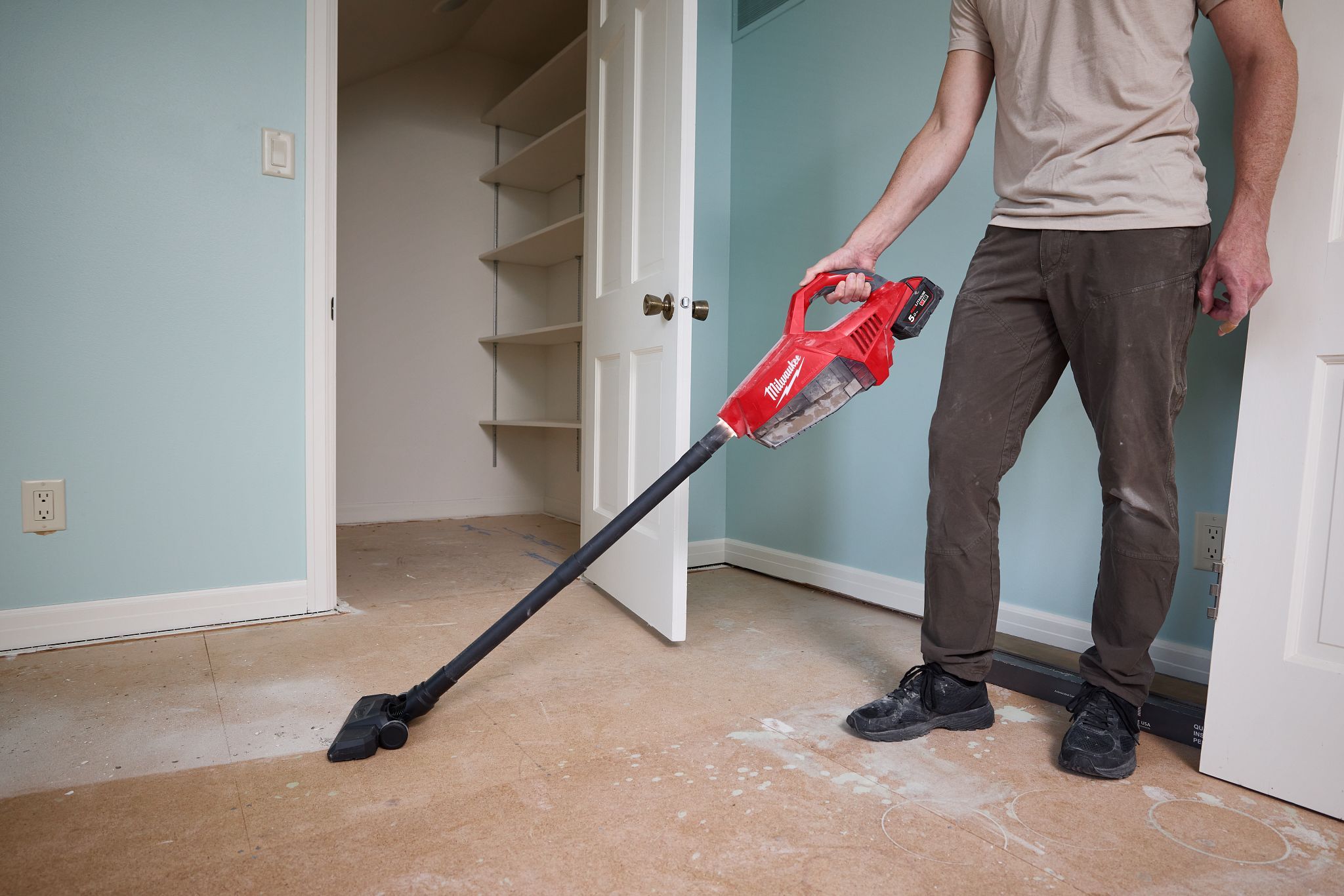 Milwaukee M18 BLCV2-0
