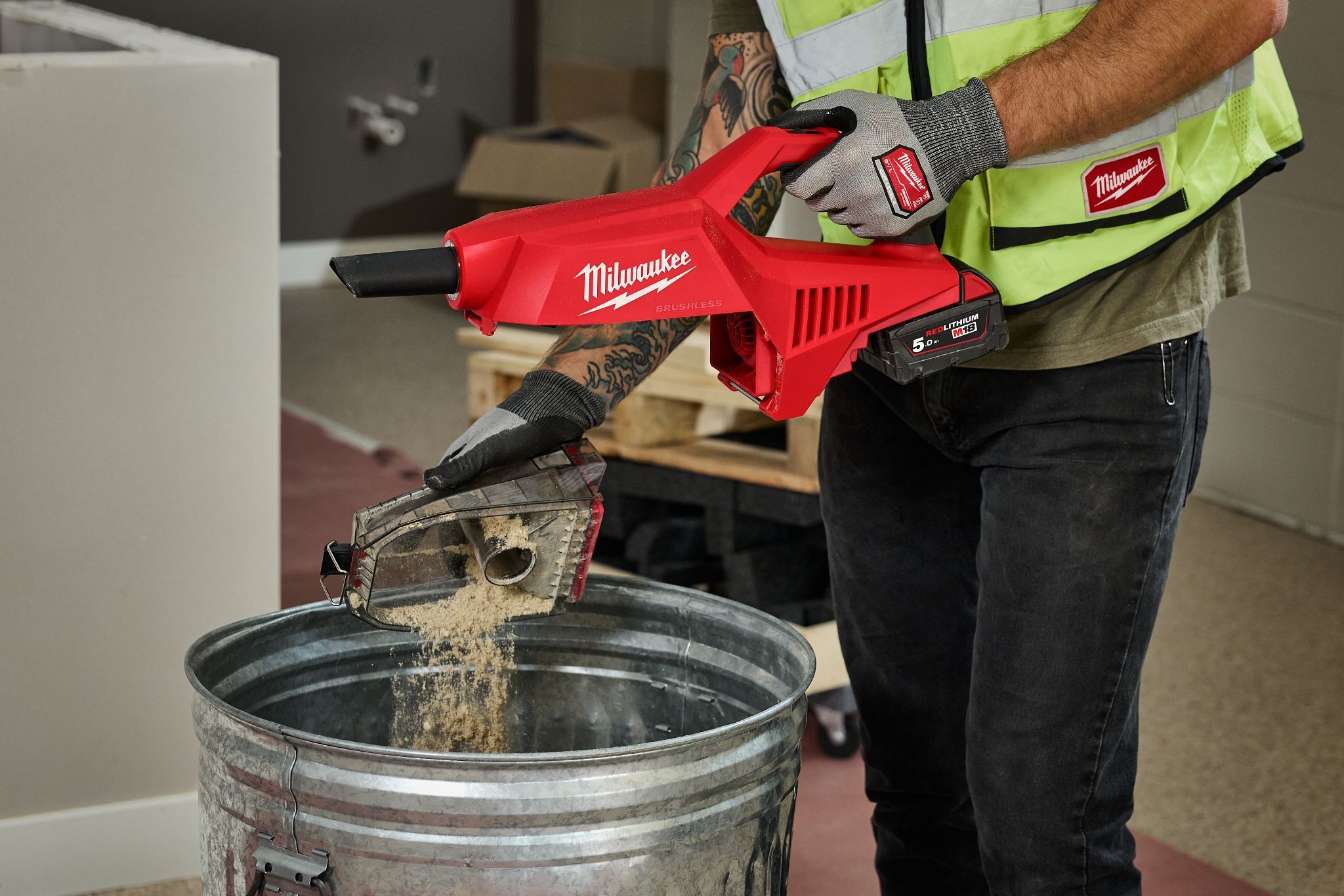 Milwaukee M18 BLCV2-0