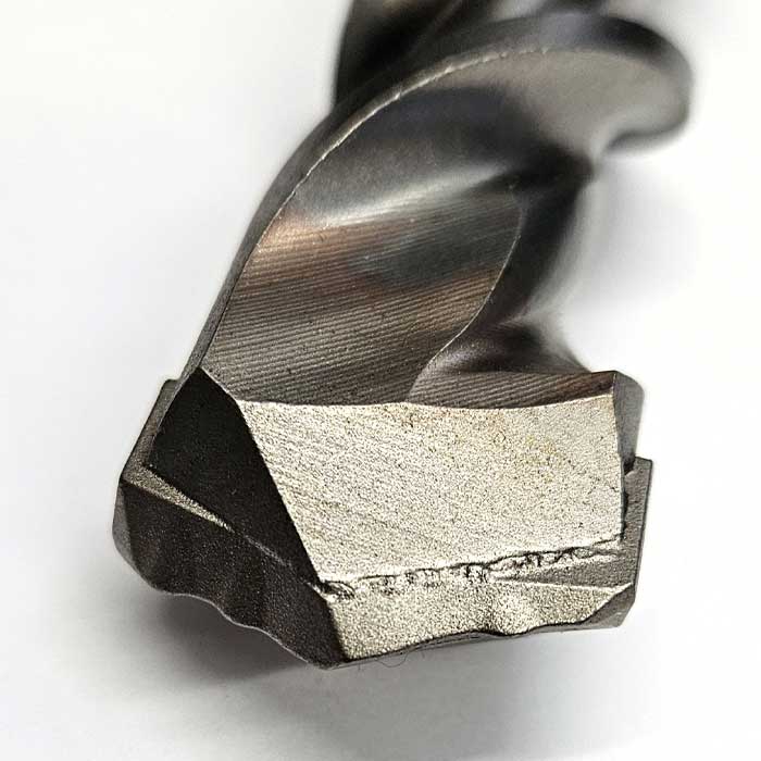 牧田 B-47765 四坑鑽頭 13X160MM(鑽頭尖端細節)
