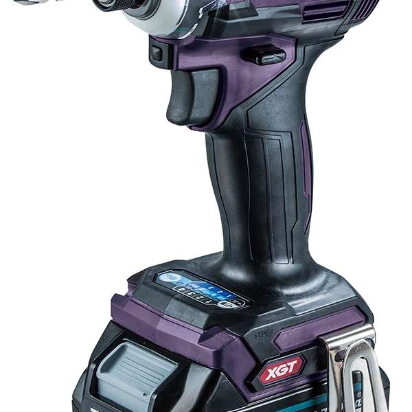 Makita 牧田 TD001GZ06 40V 充電式衝擊起子機紫色機身特寫,可見握把、正逆轉掣及電子式四速控制面板
