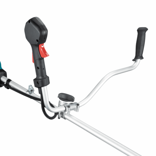 Makita UR016GZ U 型把手與扳機開關特寫,可見可變速控制桿及把手固定旋鈕