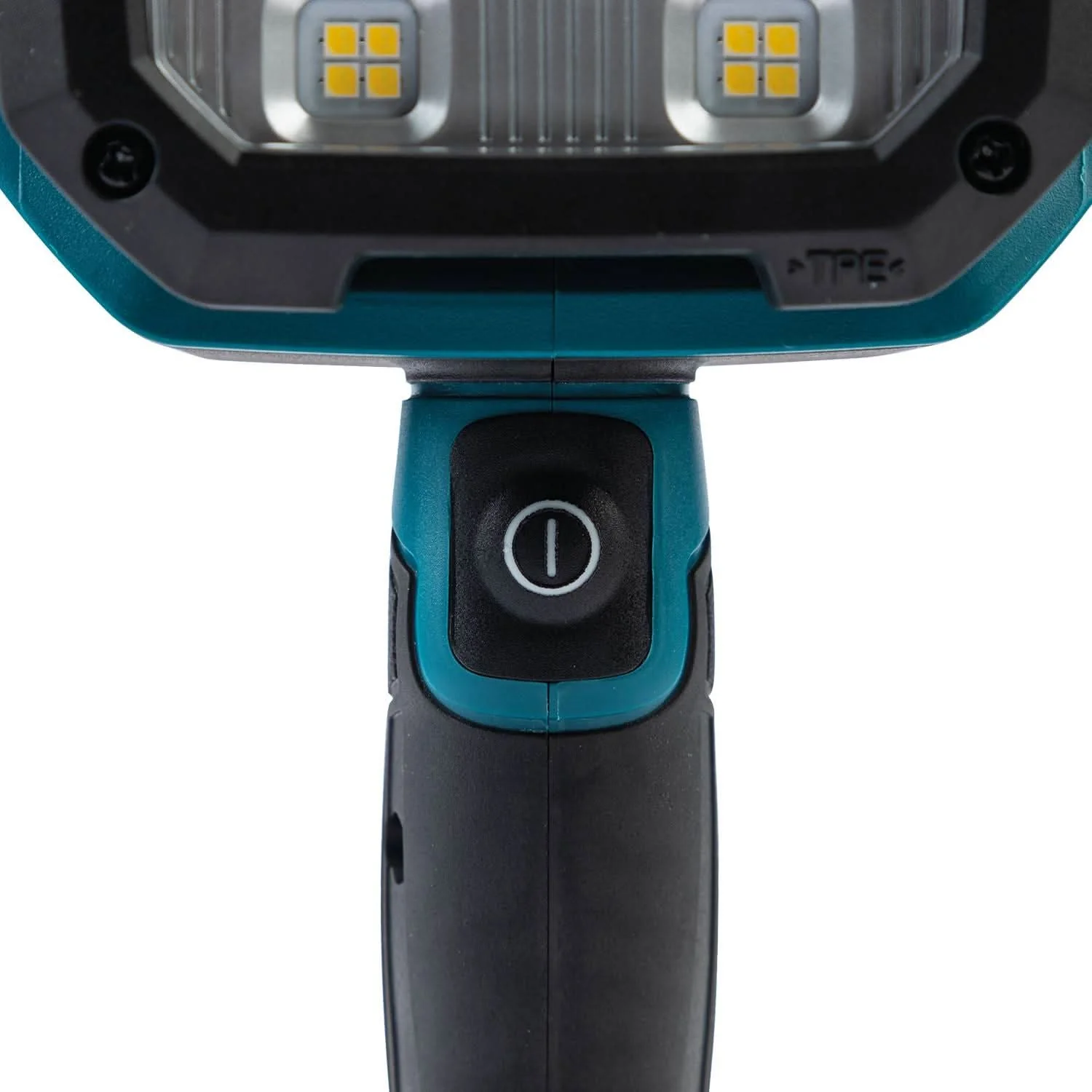 牧田 ML007G 40V 充電式手電筒(開關按鈕與LED細節)