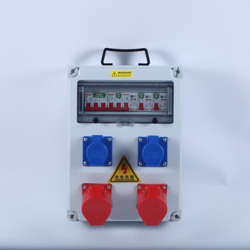 積高 AJ-3242 IP67 工業防水插座箱(三位)380V(正面)