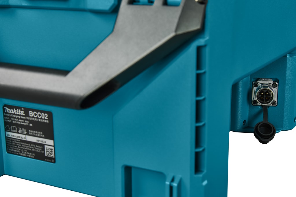 Makita BCC02 電池充電箱(充電接口細節)