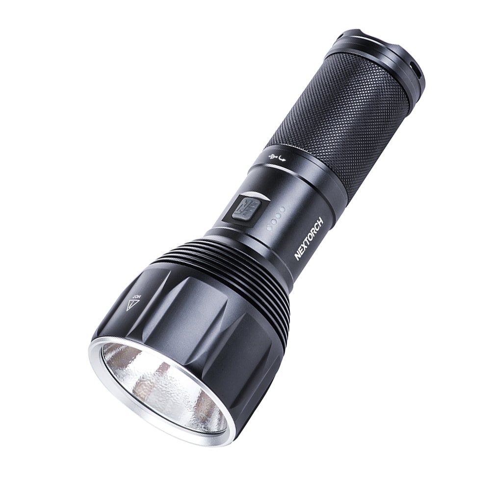 NEXTORCH SAINT TORCH 11 充電式LED電筒(三-quarter view)
