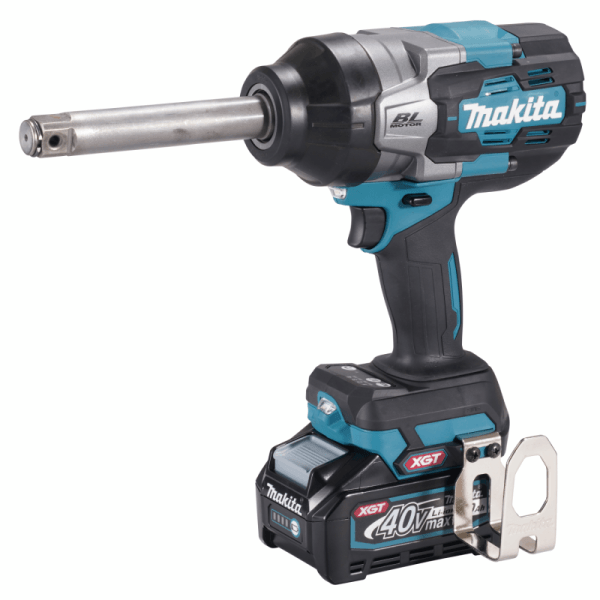 Makita 牧田 TW011GZ 40V 充電式板手淨機正面產品圖,配 3/4" 方型長型螺杆及掛勾