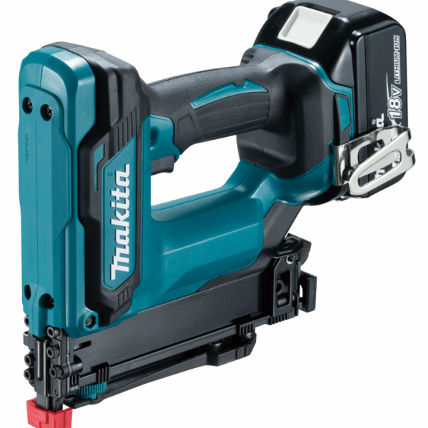 Makita 牧田 DST121ZK 18V 充電式碼釘槍 (淨機) 整機外觀