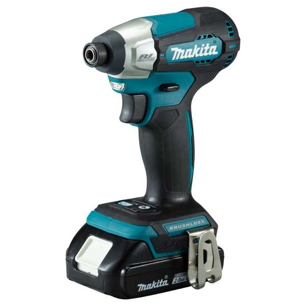Makita 牧田 DTD157Z 18V 充電式衝擊起子機(淨機)機身側面全貌,藍黑配色,配備皮帶掛鈎(圖中電池只作示意)