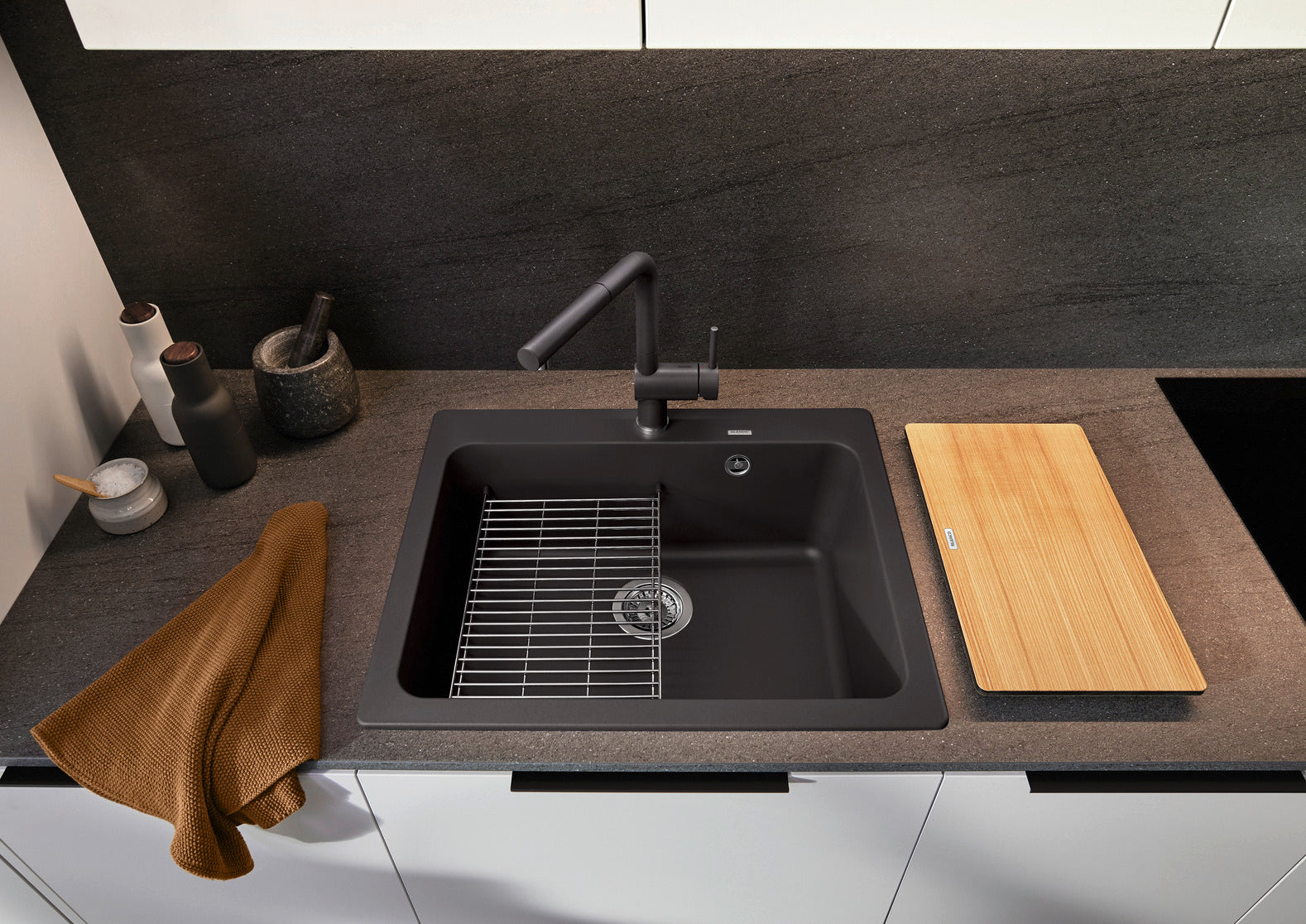 BLANCO 527311 NAYA 6 台上或台下式花崗岩鋅盤