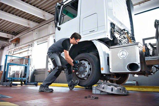 BOSCH GDS 18V-1050H 充電式衝擊扳手 (淨機)