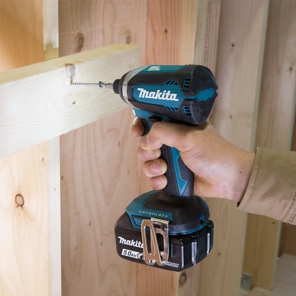 Makita DTD153RTE 充電式衝擊起子機(無碳刷馬達)(鋰18V)(5.0Ah電池)