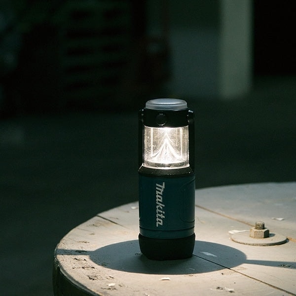 Makita ML102 Cordless Work Light (7.2V/10.8V Li-ion) (Bare Tool)