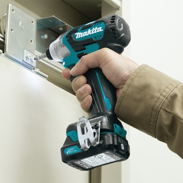 Makita TD111DSAEB 充電式衝擊起子機(無碳刷馬達)(鋰12V)