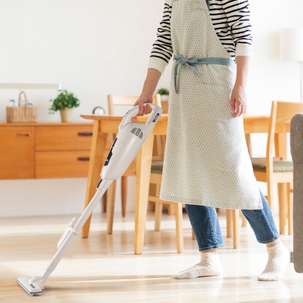 Makita 牧田 CL114FDWI2 10.8v 內置電吸塵機