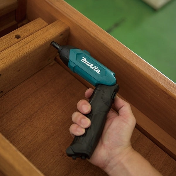 Makita DF001DW 3.6V Cordless Screwdriver