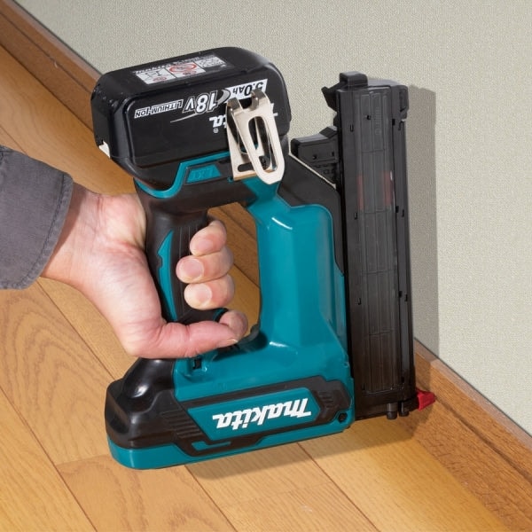 Makita 牧田 DFN350Z 18V 充電式F針釘槍 (淨機)