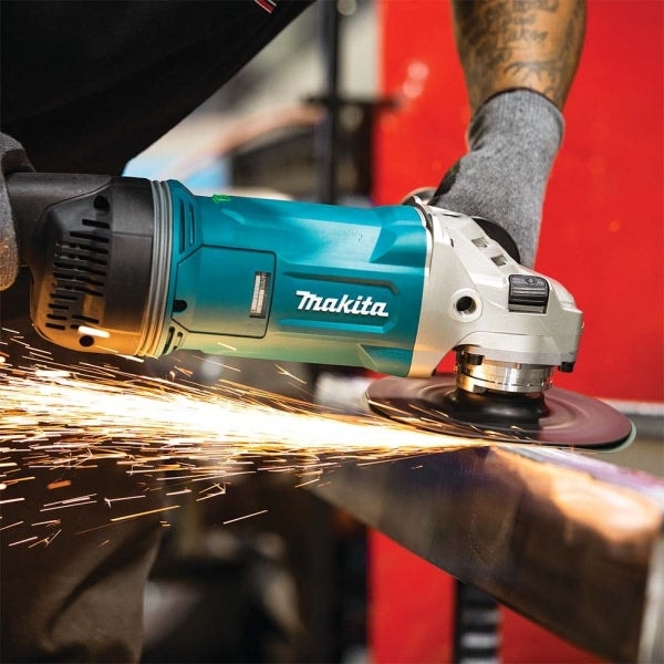 Makita GA9070 Angle Grinder (110V)