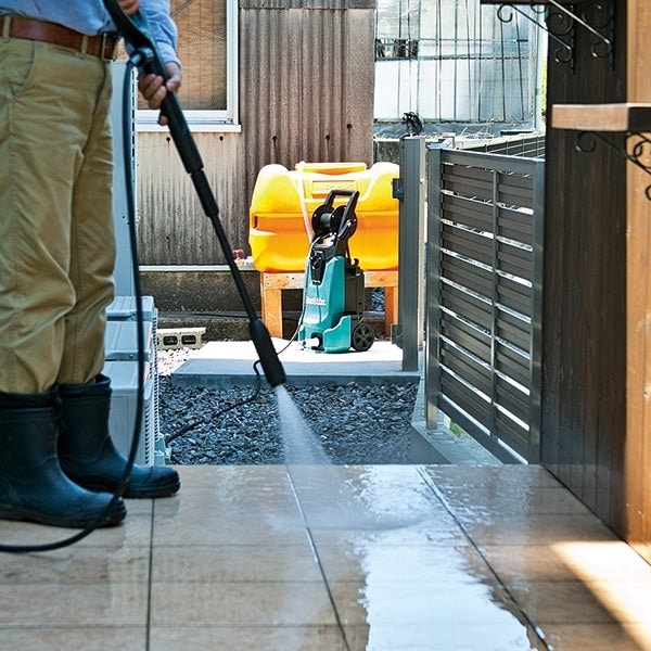 Makita HW1300 High Pressure Washer