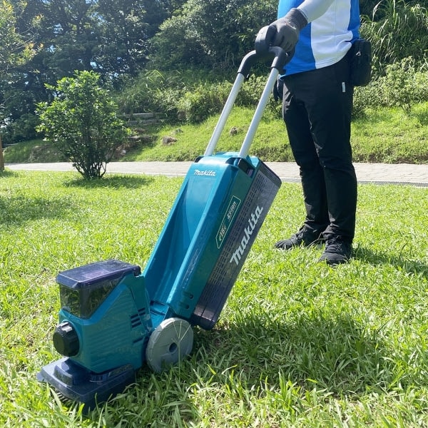 Makita MLM160DZ Cordless Compact Lawn Mower