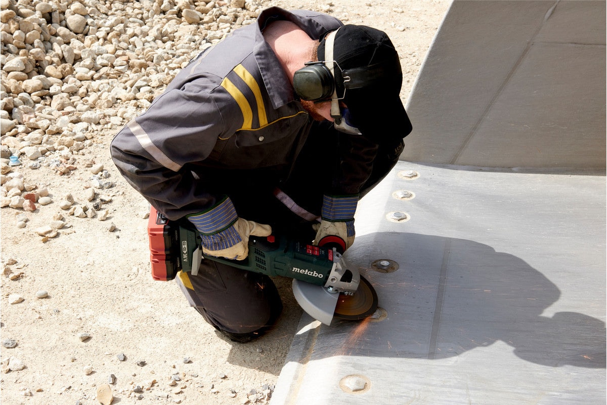 metabo 麥太保 WPB 36-18 LTX BL 230 230mm 無碳刷充電角磨機 (鋰18V x 2)( 安全式開關) (淨機)