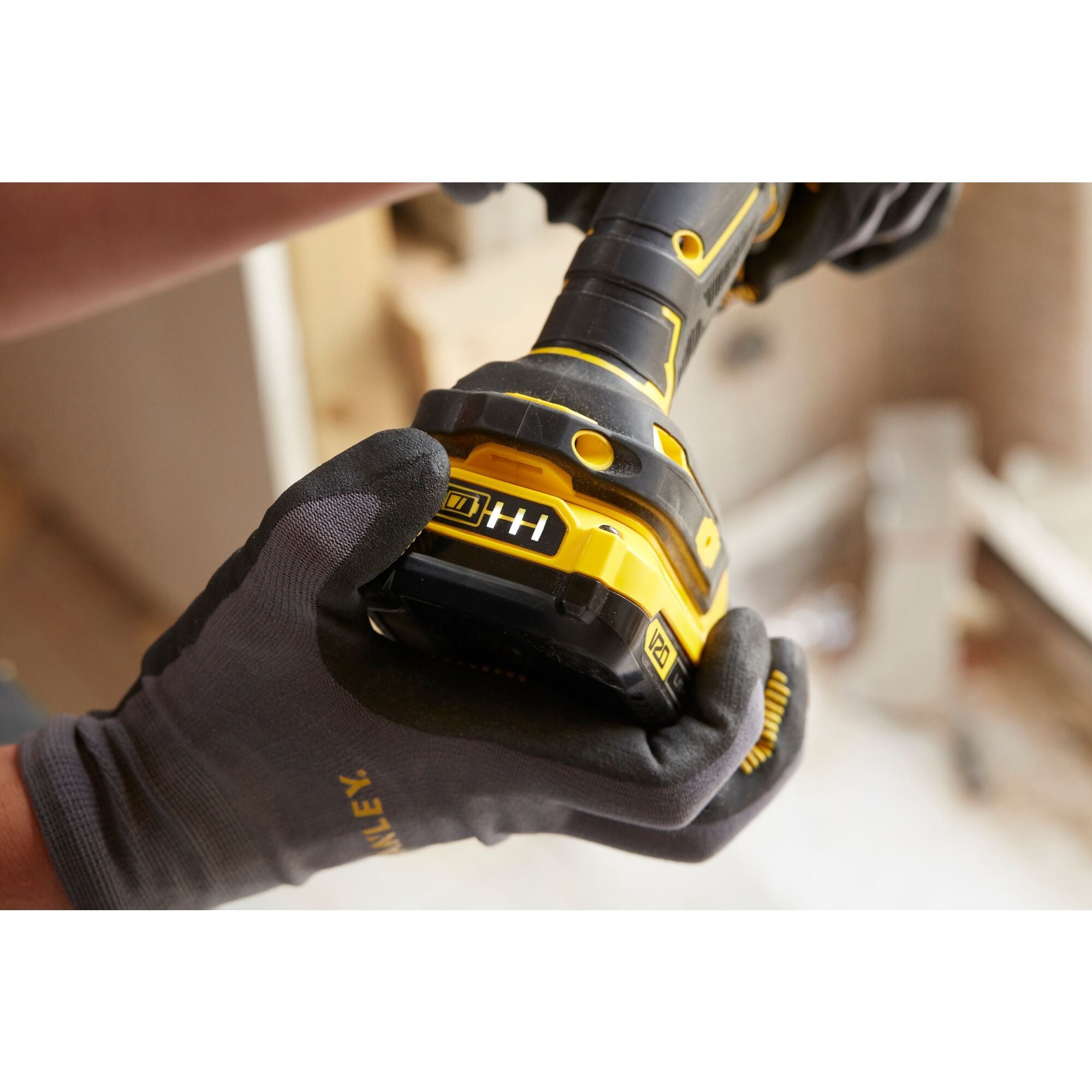美國 STANLEY 史丹利 SBD710D2K-B1 V20 充電式無刷電鑽 (2電1充套裝)