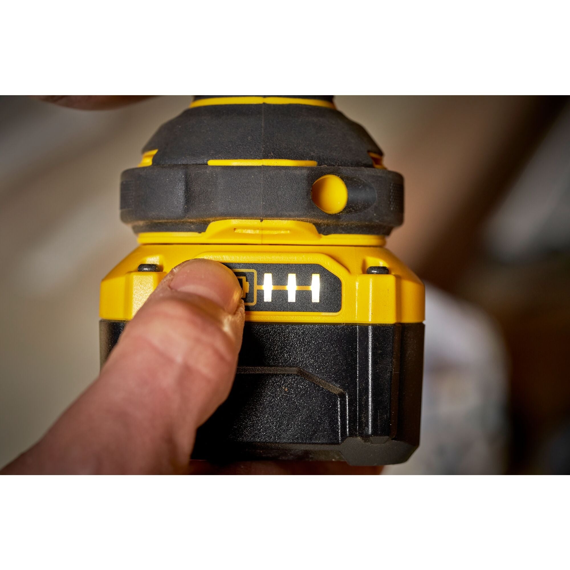 美國 STANLEY 史丹利 SBW920M2K-B1 V20 充電式無刷衝擊扳手 (2電1充套裝)