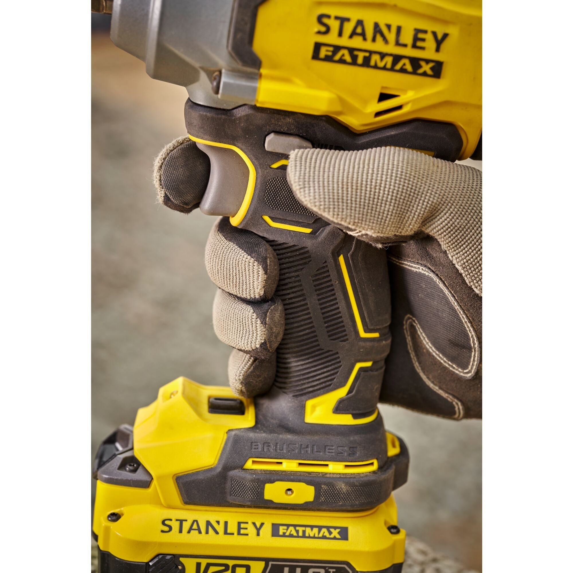 美國 STANLEY 史丹利 SBW920M2K-B1 V20 充電式無刷衝擊扳手 (2電1充套裝)