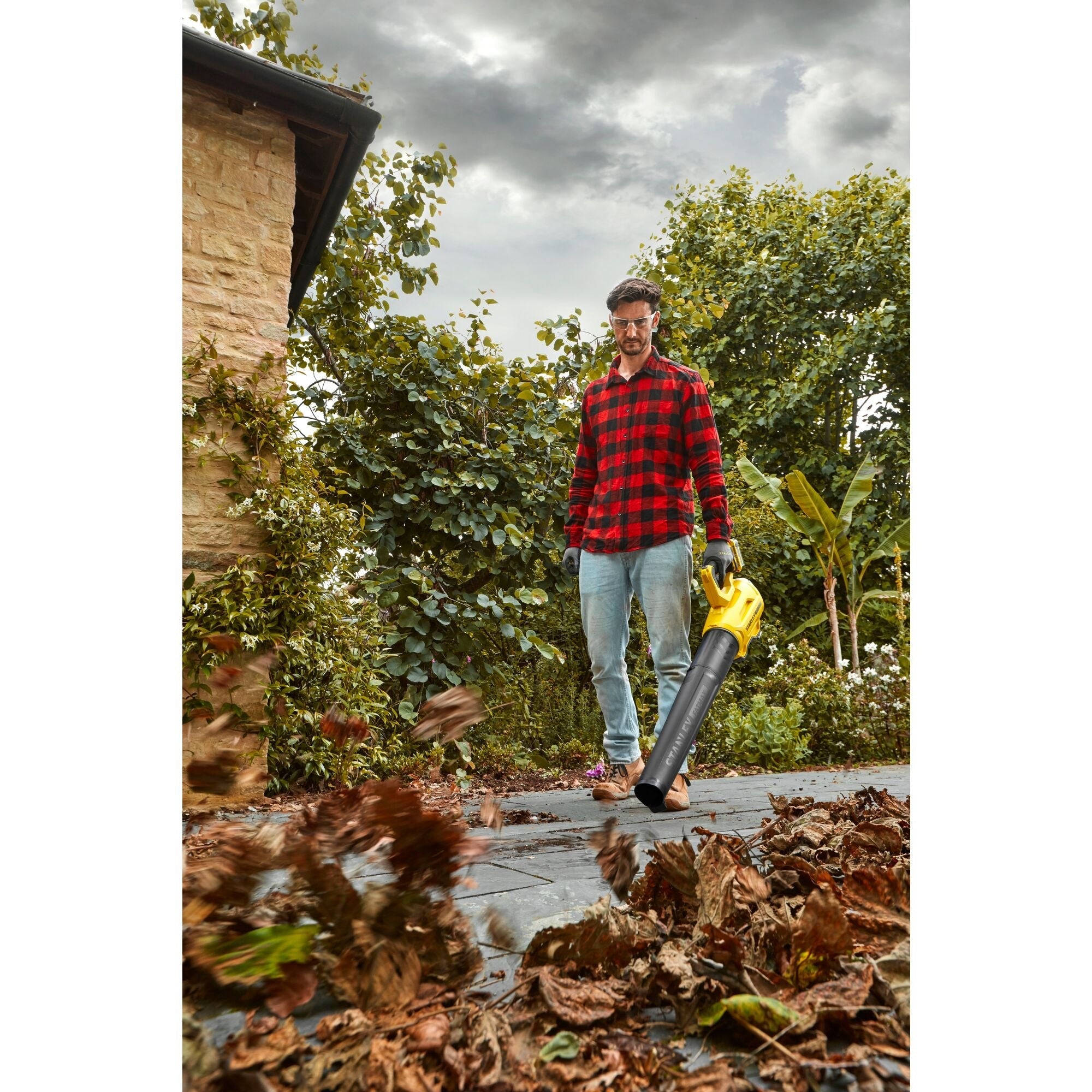 美國 STANLEY 史丹利 SFMCBL7M1-GB V20 充電式無刷吹風機 (1電1充套裝)