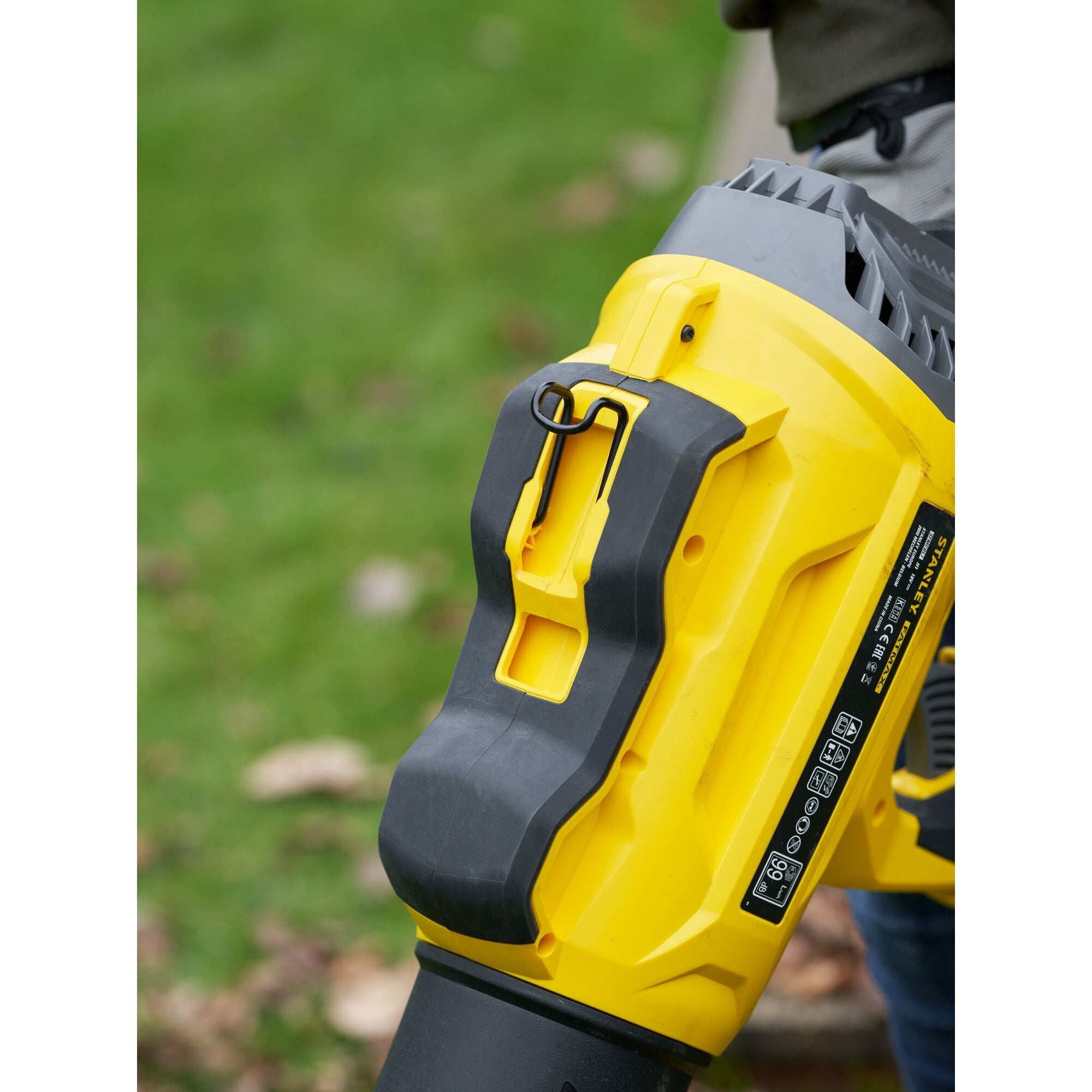 美國 STANLEY 史丹利 SFMCBL7M1-GB V20 充電式無刷吹風機 (1電1充套裝)