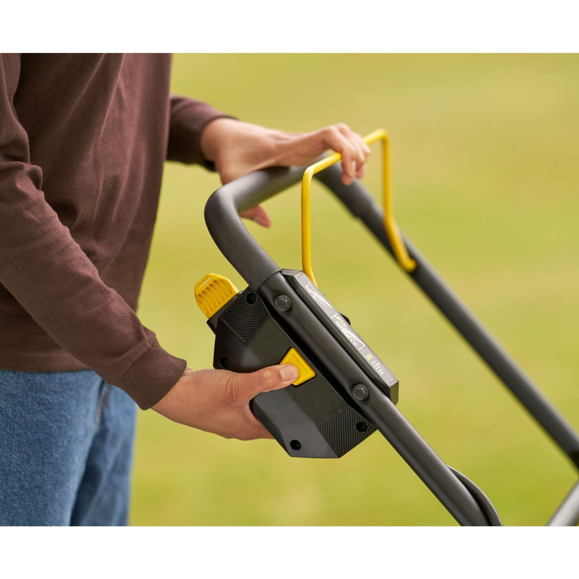 美國 STANLEY 史丹利 SFMCMW2651M-GB V20 充電式剪草機 (2電1充套裝)