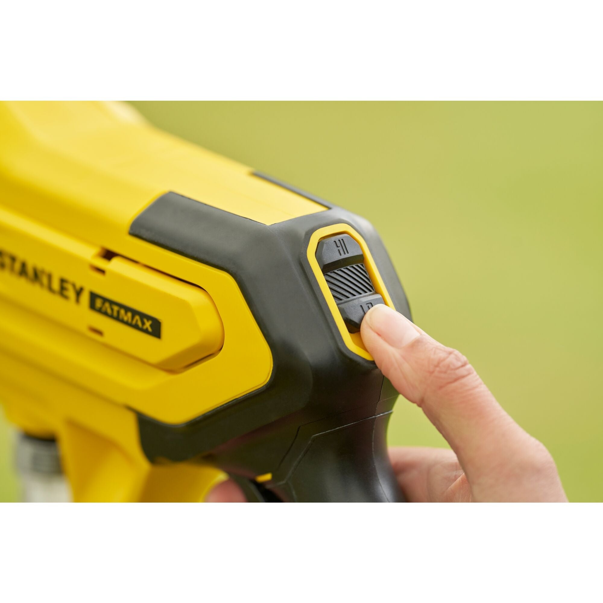美國 STANLEY 史丹利 SFMCPC93M1-GB V20 充電式高壓水槍 (1電1充套裝)