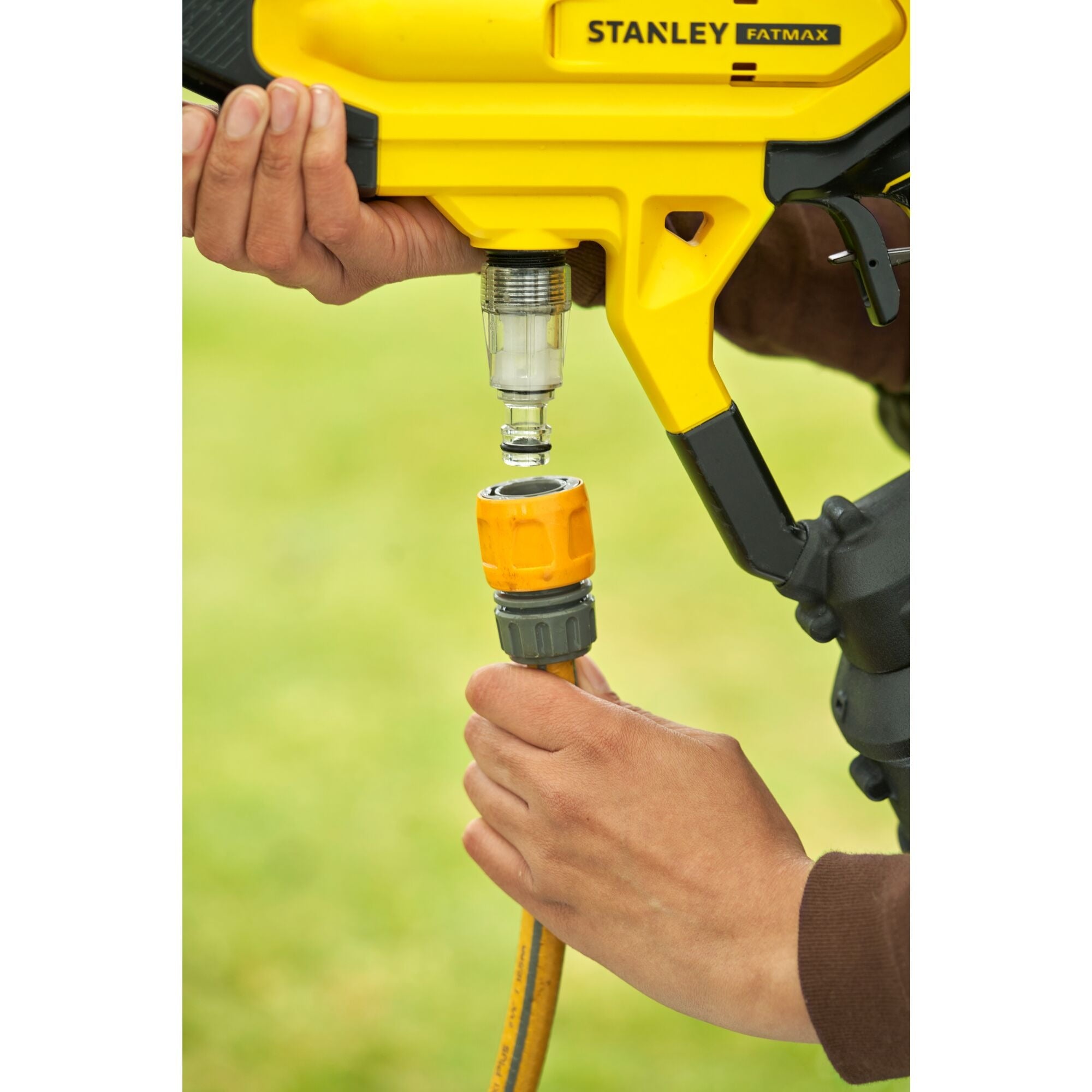 美國 STANLEY 史丹利 SFMCPC93M1-GB V20 充電式高壓水槍 (1電1充套裝)