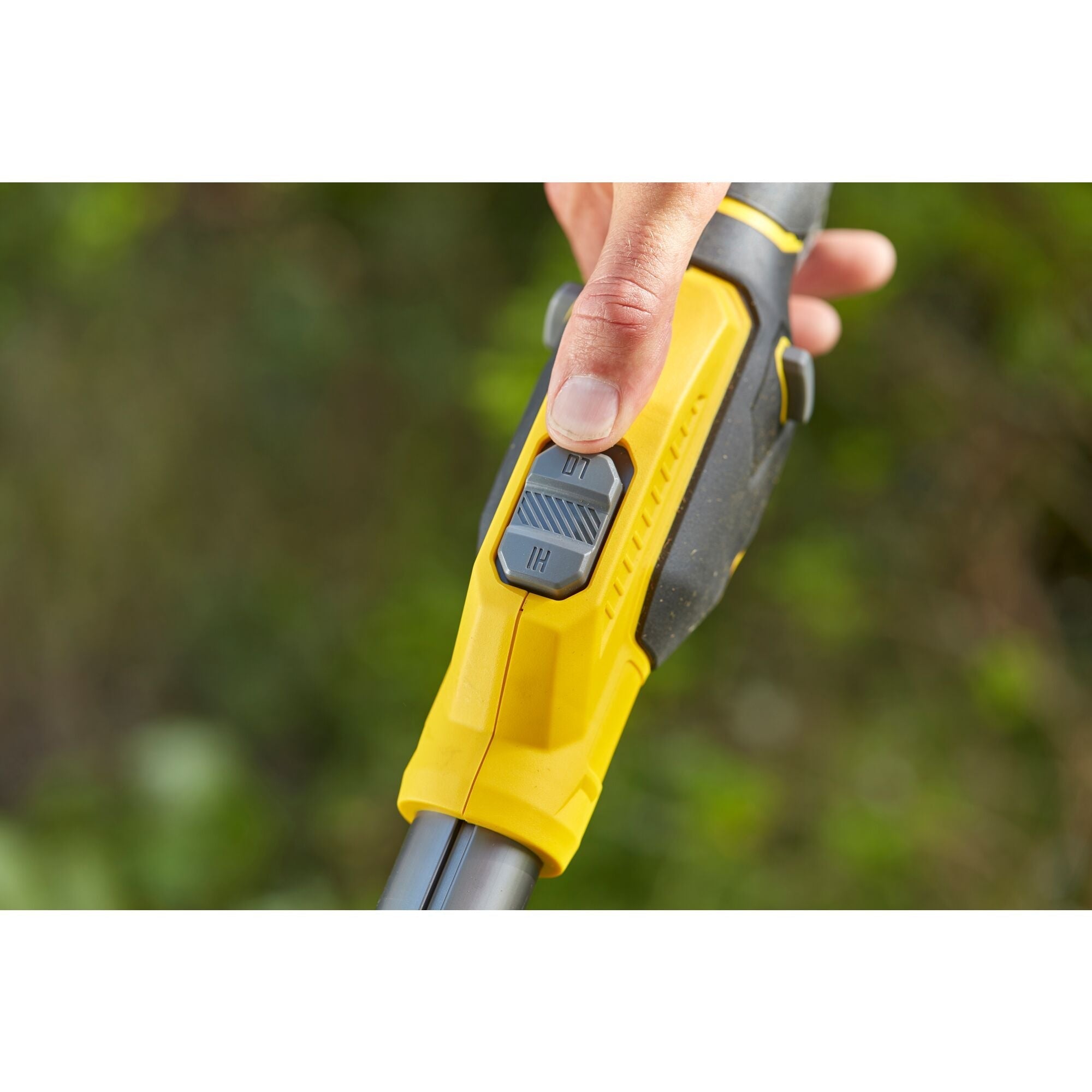 美國 STANLEY 史丹利 SFMCSTB933M-GB V20 充電式無刷割草機 (1電1充套裝)